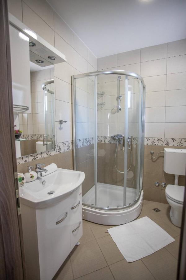 Apartments Gvozdenovic Херцег-Нови Экстерьер фото